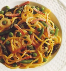 spaghetti agli asparagi light,spaghetti light,ricette light,pasta light,fagiolini,asparagi,piselli,prosciutto cotto,ricette leggere