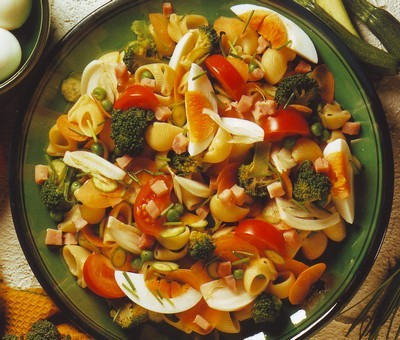 insalata di pasta light con piselli e broccoletti,insalata light,insalata light di pasta,ricette light,ricette dietetiche,
